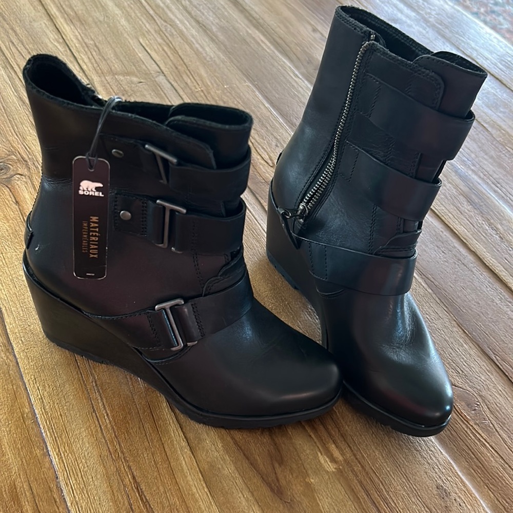 Sorel size 8 band new